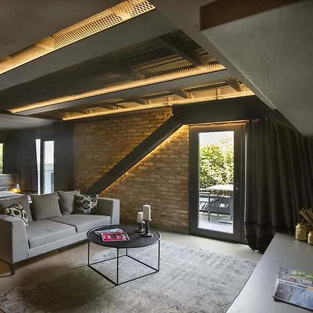 Hotell Cityloft 81 4*