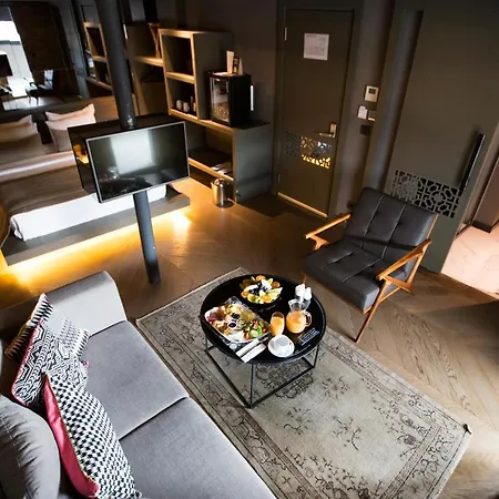 Hotell Cityloft 81 4*