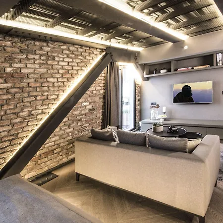 Szálloda Cityloft 81 4*