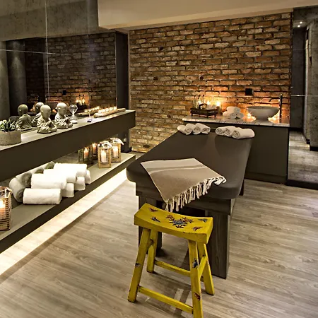 Cityloft 81 Szálloda 4*